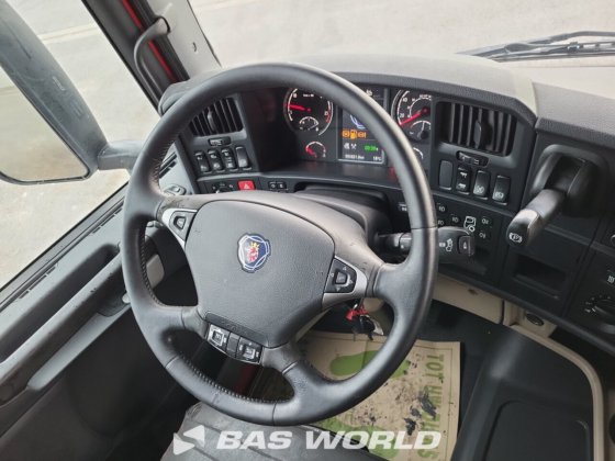 斯堪尼亚 R490 4X2 牵引车组