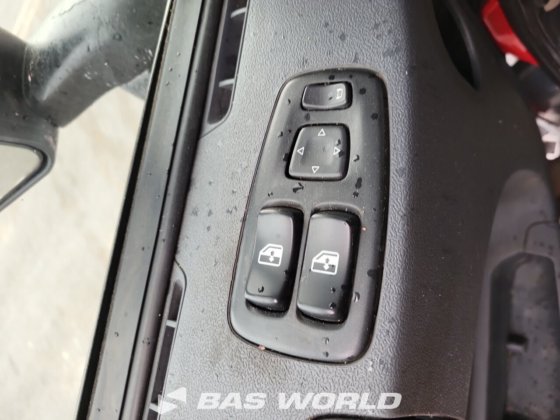 斯堪尼亚 R490 4X2 牵引车组