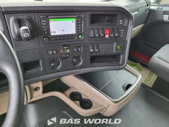 斯堪尼亚 R490 4X2 牵引车组