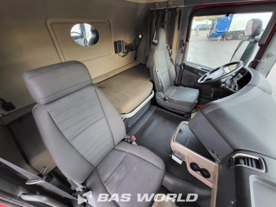 斯堪尼亚 R490 4X2 牵引车组