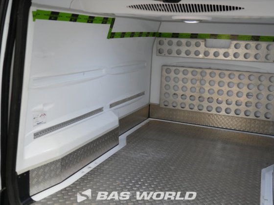 メルセデス冷蔵車