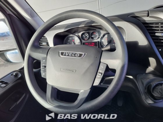 イヴェコ・デイリー 35C16 ボックスボディ