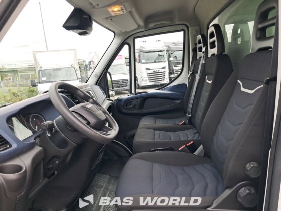 イヴェコ・デイリー 35C16 ボックスボディ