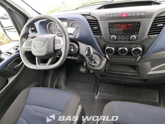 イヴェコ・デイリー 35C16 ボックスボディ