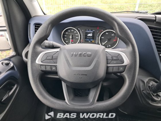 イヴェコ・デイリー 35C16 ボックスボディ