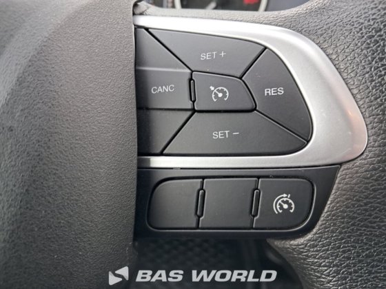 イヴェコ・デイリー 35C16 ボックスボディ