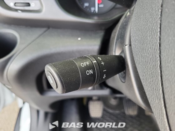 イヴェコ・デイリー 35C16 ボックスボディ