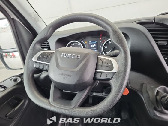 イヴェコ・デイリー 35C16 ボックスボディ