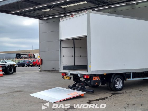 イヴェコ・デイリー 35C16 ボックスボディ