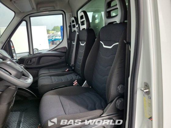 イヴェコ・デイリー 35C16 ボックスボディ