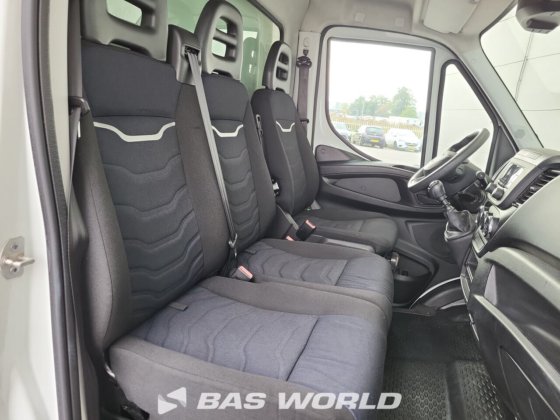 イヴェコ・デイリー 35C16 ボックスボディ