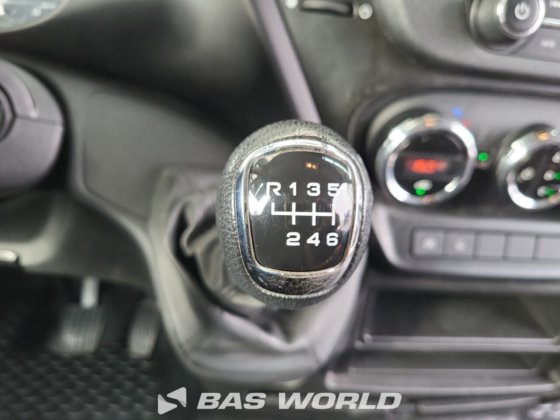 イヴェコ・デイリー 35C16 ボックスボディ