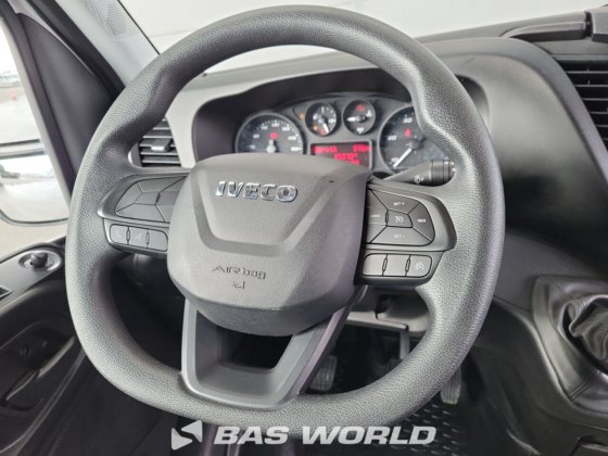 イヴェコ・デイリー 35C16 ボックスボディ