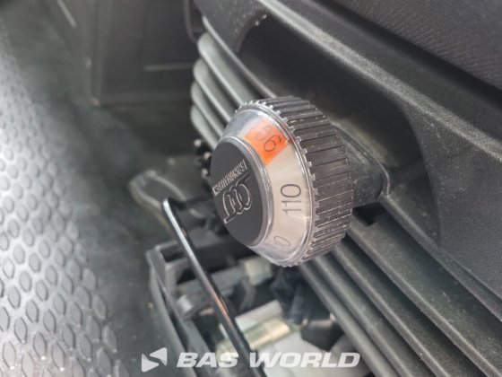 イヴェコ・デイリー 35C16 ボックスボディ