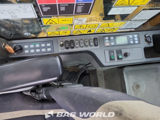 卡特彼勒 320 E L RR