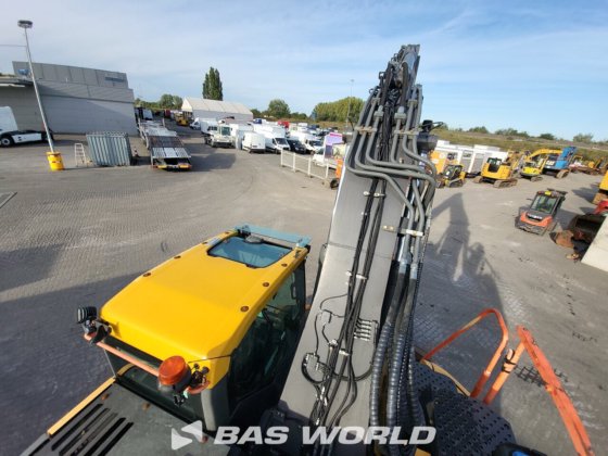 沃尔沃ECR355 E L履带式挖掘机