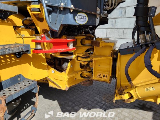 贝尔 B30 E 型自卸卡车