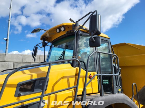 贝尔 B30 E 型自卸卡车