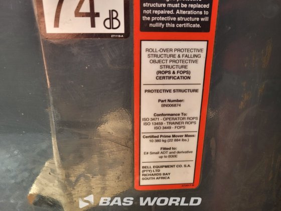 贝尔 B30 E 型自卸卡车