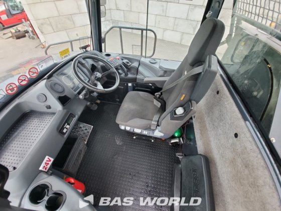 ベル B30 E ダンプトラック