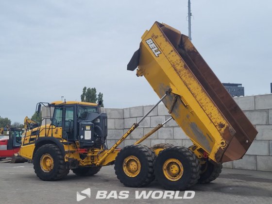 ベル B30 E ダンプトラック