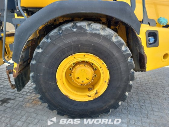 贝尔 B30 E 型自卸卡车