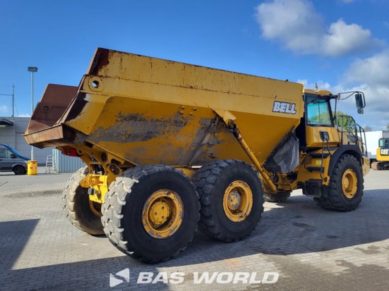 贝尔 B30 E 型自卸卡车