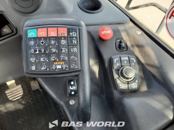 贝尔 B30 E 型自卸卡车