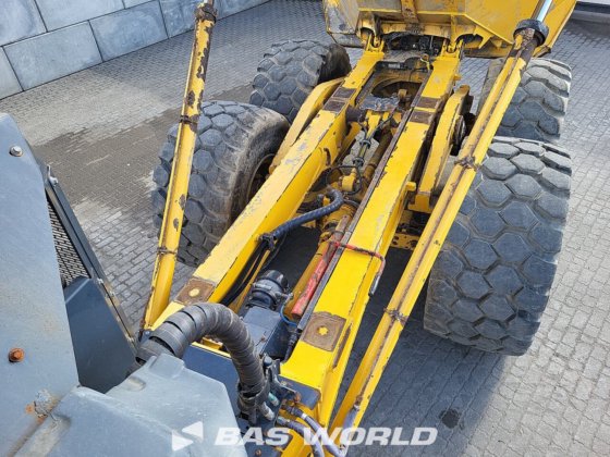 贝尔 B30 E 型自卸卡车