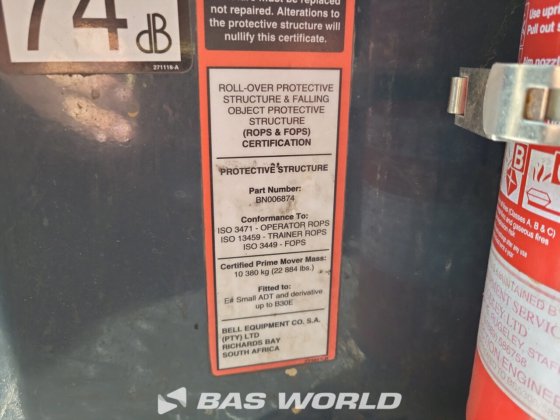 贝尔 B30 E 型自卸卡车