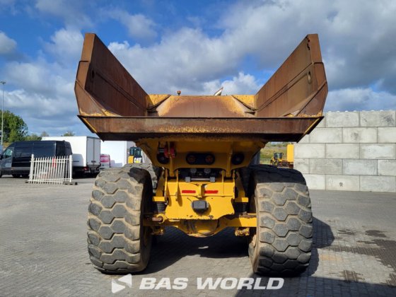 贝尔 B30 E 型自卸卡车