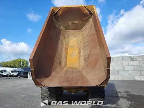 贝尔 B30 E 型自卸卡车