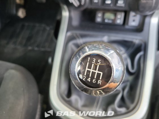 日产纳瓦拉 163pk 皮卡