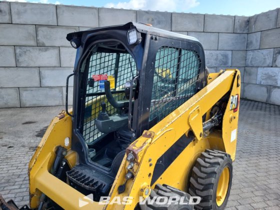 卡特彼勒 226 D3 滑移装载机