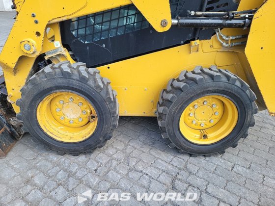 卡特彼勒 226 D3 滑移装载机