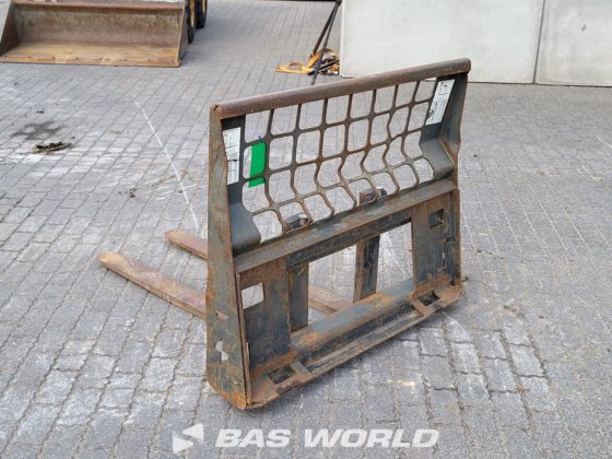 卡特彼勒 226 D3 滑移装载机