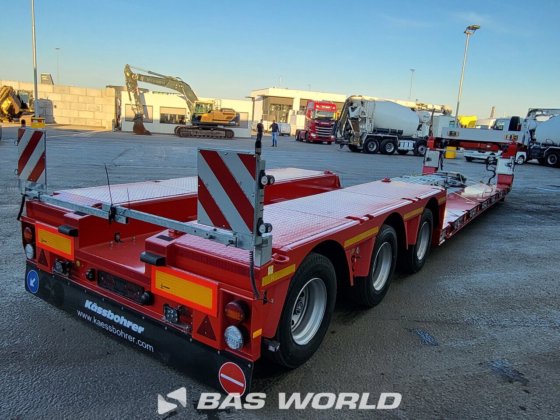 Kässbohrer 低装载半挂车