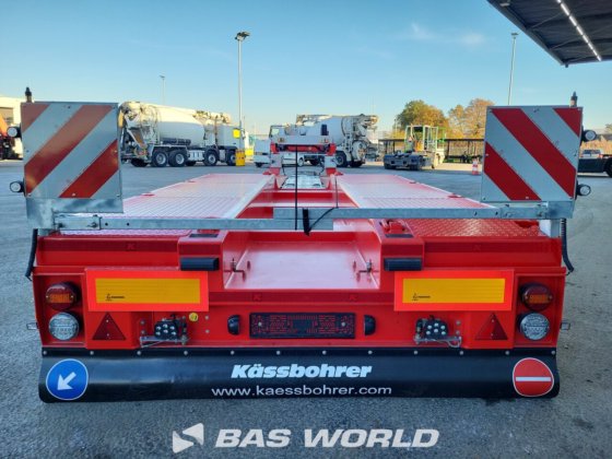 Kässbohrer 低装载半挂车