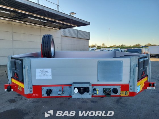 Kässbohrer 低装载半挂车