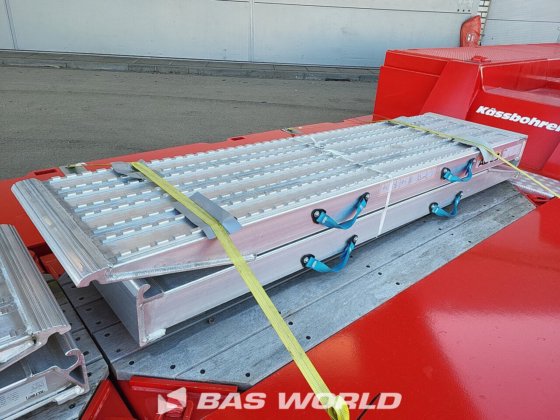 Kässbohrer 低装载半挂车