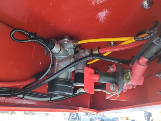 Kässbohrer 低装载半挂车