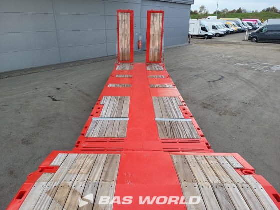 Kässbohrer 低装载半挂车