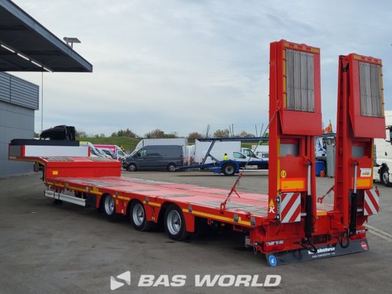 Kässbohrer 低装载半挂车