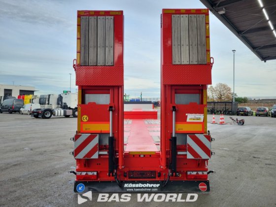 Kässbohrer 低装载半挂车