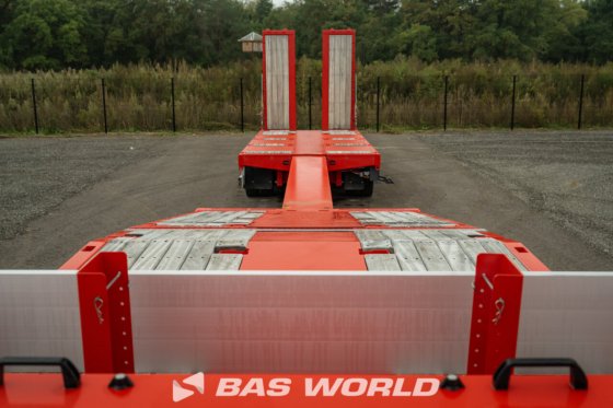 Kässbohrer 低装载半挂车