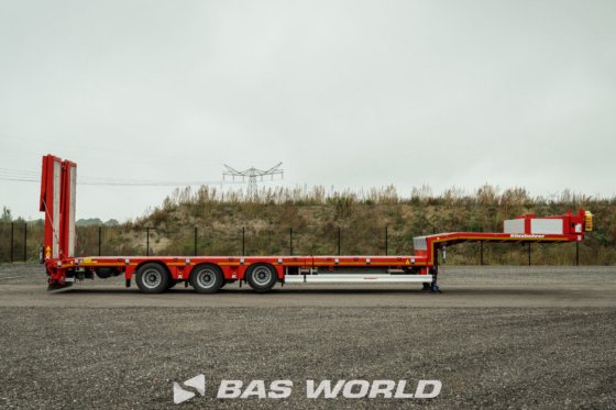 Kässbohrer 低装载半挂车