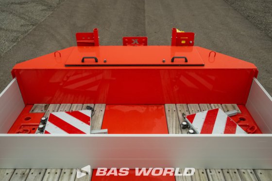 Kässbohrer 低装载半挂车