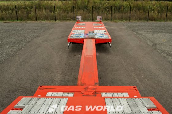 Kässbohrer 低装载半挂车