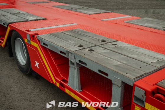 Kässbohrer LB4E 低装载机半挂车