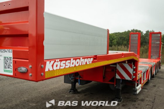 Kässbohrer LB4E 低装载机半挂车